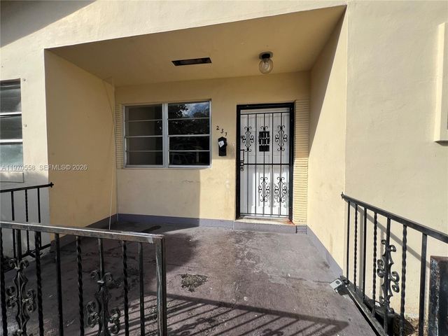 237 NW 55th St 237, Miami, FL 33127