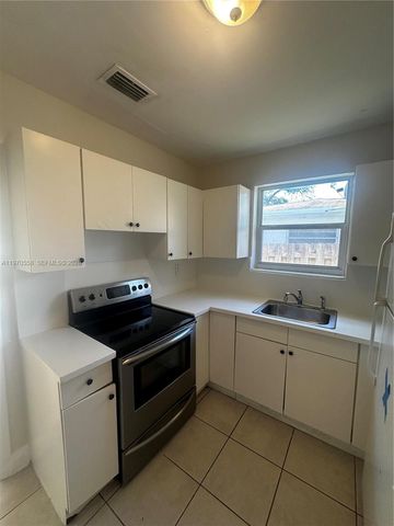 237 NW 55th St 237, Miami, FL 33127