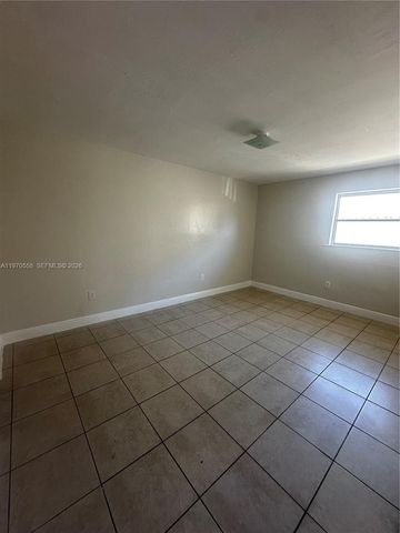 237 NW 55th St 237, Miami, FL 33127