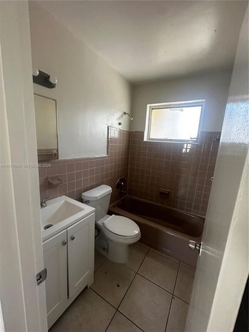 237 NW 55th St 237, Miami, FL 33127