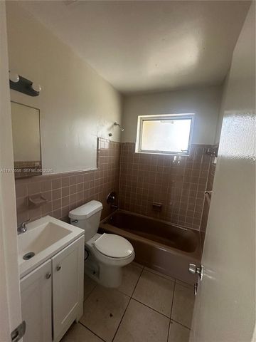 237 NW 55th St 237, Miami, FL 33127