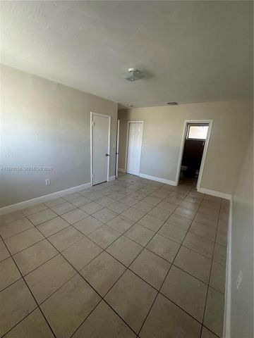 237 NW 55th St 237, Miami, FL 33127