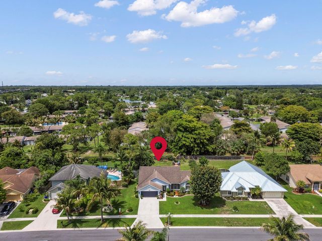 118 Royal Pine Circle N, Royal Palm Beach, FL 33411