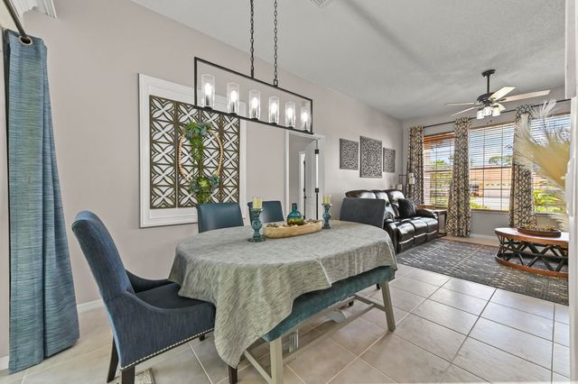 118 Royal Pine Circle N, Royal Palm Beach, FL 33411