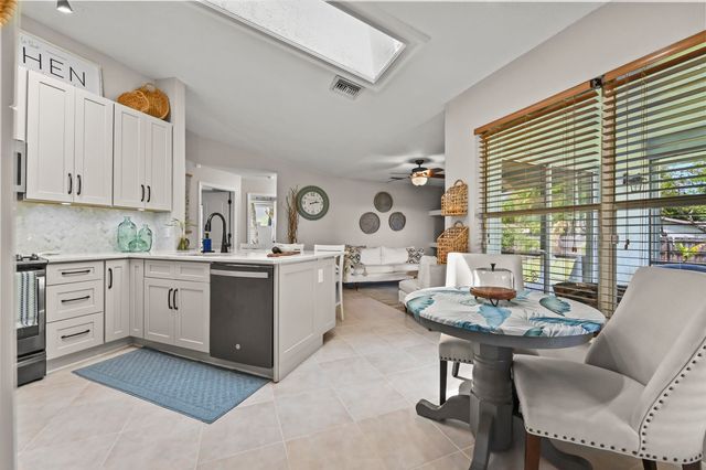 118 Royal Pine Circle N, Royal Palm Beach, FL 33411