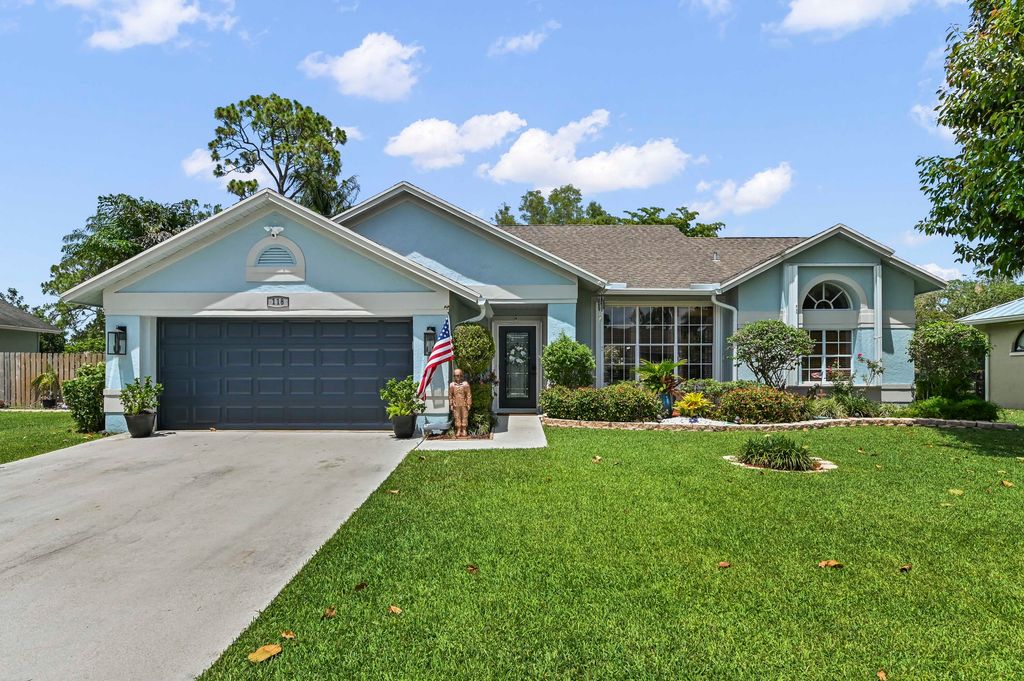 118 Royal Pine Circle N, Royal Palm Beach, FL 33411