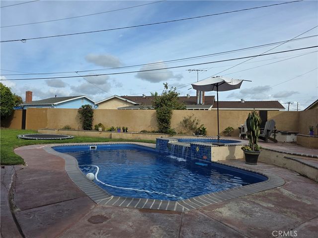 10452 Courson, Stanton, CA 90680