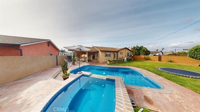 10452 Courson, Stanton, CA 90680