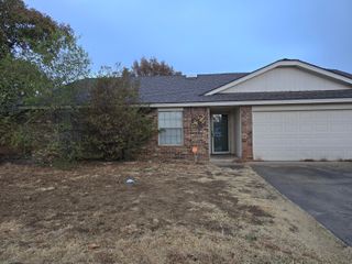 5806 12th Street, Lubbock, TX 79416