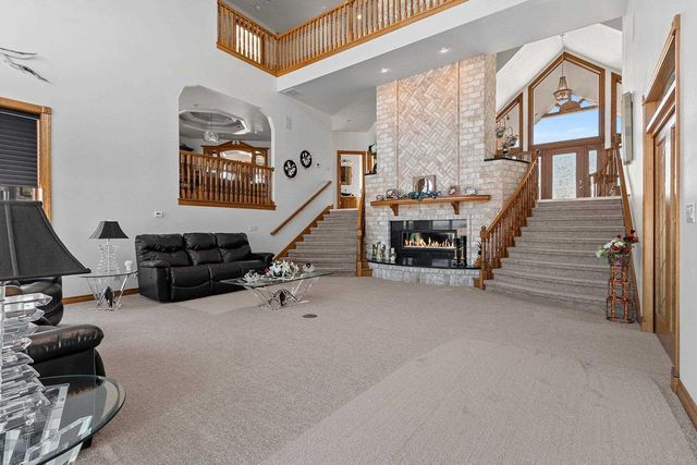 2315 SILVERIDGE DRIVE, Manitowoc, WI 54220