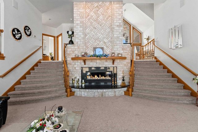 2315 SILVERIDGE DRIVE, Manitowoc, WI 54220