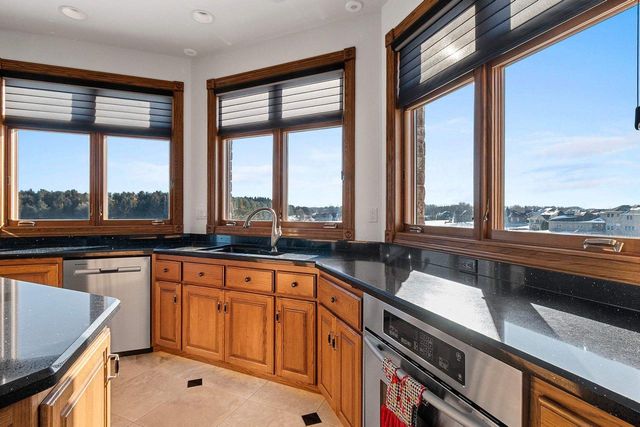 2315 SILVERIDGE DRIVE, Manitowoc, WI 54220