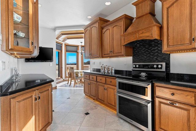 2315 SILVERIDGE DRIVE, Manitowoc, WI 54220