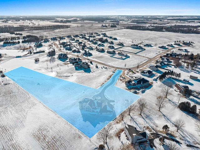 2315 SILVERIDGE DRIVE, Manitowoc, WI 54220