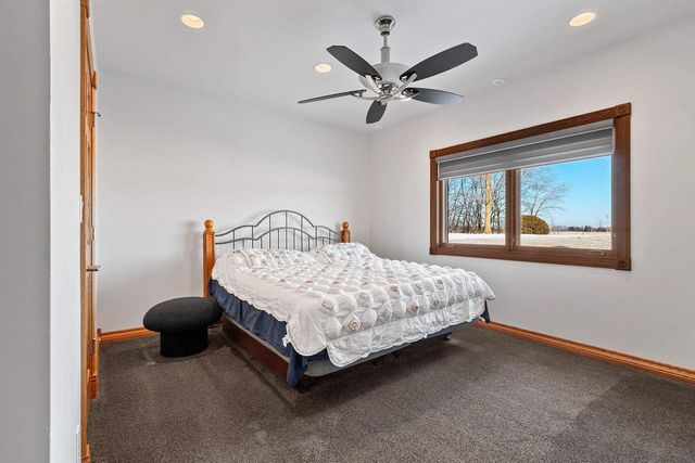 2315 SILVERIDGE DRIVE, Manitowoc, WI 54220