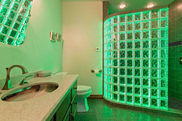 2315 SILVERIDGE DRIVE, Manitowoc, WI 54220