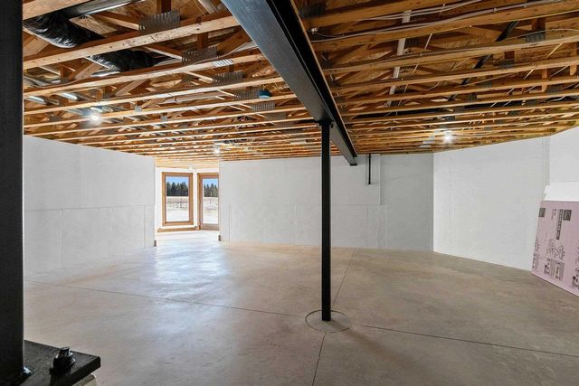 2315 SILVERIDGE DRIVE, Manitowoc, WI 54220