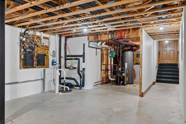 2315 SILVERIDGE DRIVE, Manitowoc, WI 54220