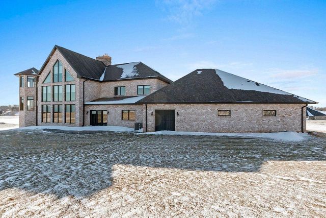 2315 SILVERIDGE DRIVE, Manitowoc, WI 54220