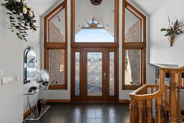 2315 SILVERIDGE DRIVE, Manitowoc, WI 54220