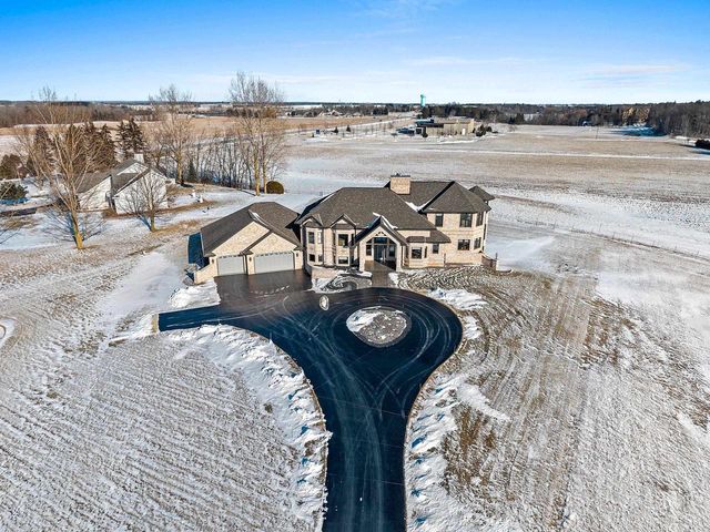 2315 SILVERIDGE DRIVE, Manitowoc, WI 54220