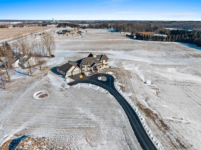 2315 SILVERIDGE DRIVE, Manitowoc, WI 54220