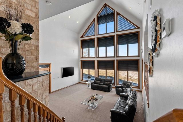 2315 SILVERIDGE DRIVE, Manitowoc, WI 54220