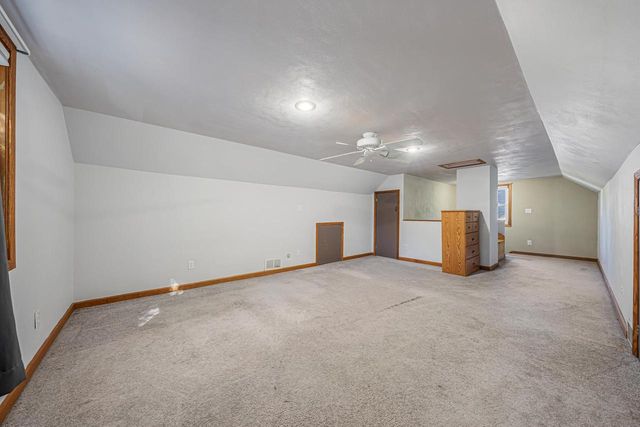 1015 W HAWES STREET, Appleton, WI 54914