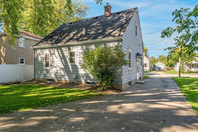 1015 W HAWES STREET, Appleton, WI 54914
