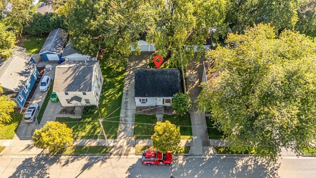 1015 W HAWES STREET, Appleton, WI 54914