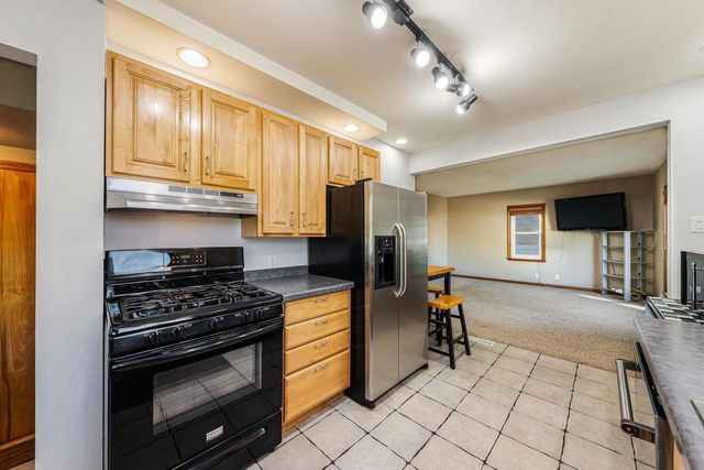 1015 W HAWES STREET, Appleton, WI 54914