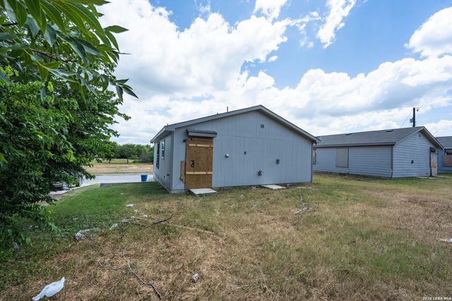 1011 YUCCA ST, San Antonio, TX 78220