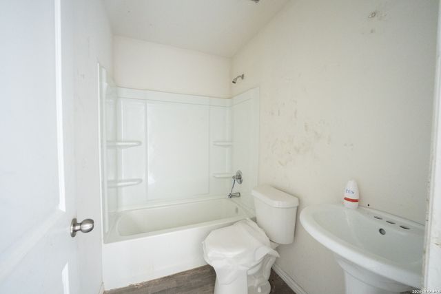 1011 YUCCA ST, San Antonio, TX 78220