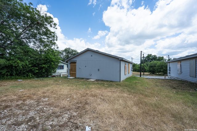 1011 YUCCA ST, San Antonio, TX 78220