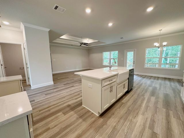 19 Wabash Way, Sumrall, MS 39482