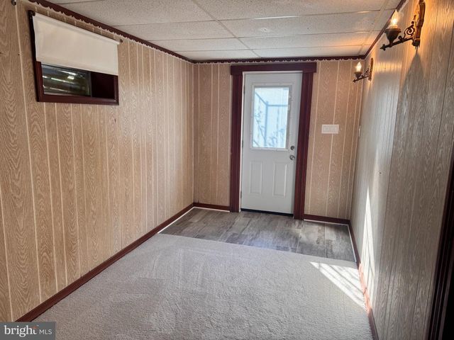 436 CASTLETON VIEW RD, Castleton, VA 22716