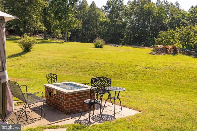 436 CASTLETON VIEW RD, Castleton, VA 22716