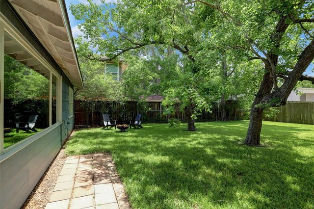 4125 Woodfox Street, Houston, TX 77025
