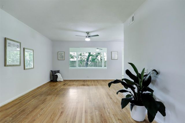 4125 Woodfox Street, Houston, TX 77025