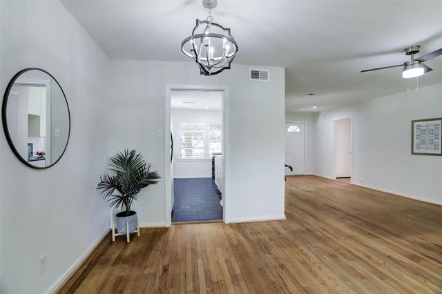 4125 Woodfox Street, Houston, TX 77025