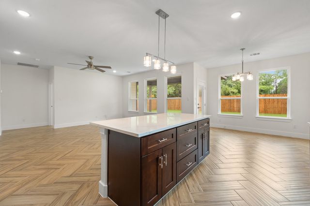 3023 Steepleridge Circle, Granbury, TX 76048