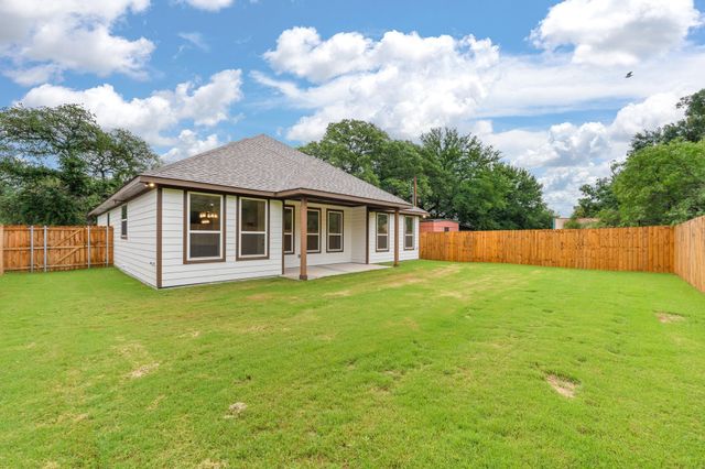 3023 Steepleridge Circle, Granbury, TX 76048
