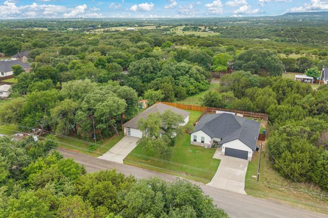 3023 Steepleridge Circle, Granbury, TX 76048