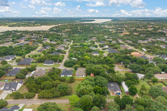 3023 Steepleridge Circle, Granbury, TX 76048