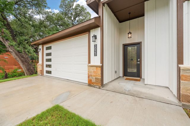 3023 Steepleridge Circle, Granbury, TX 76048