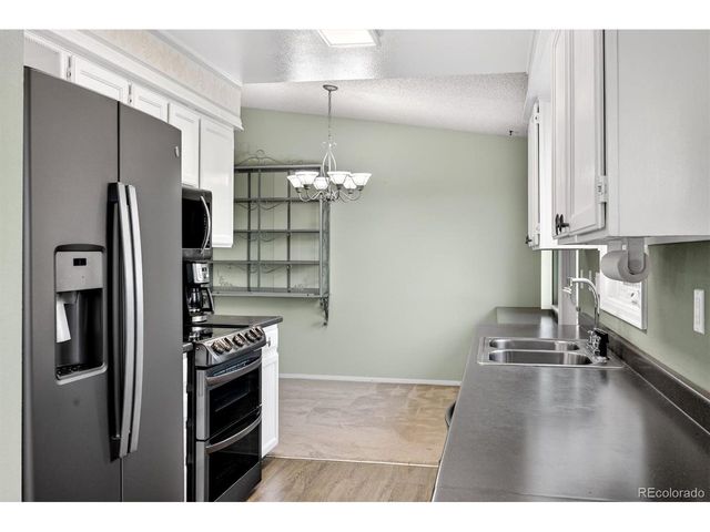 1013 Sable Blvd, Aurora, CO 80011