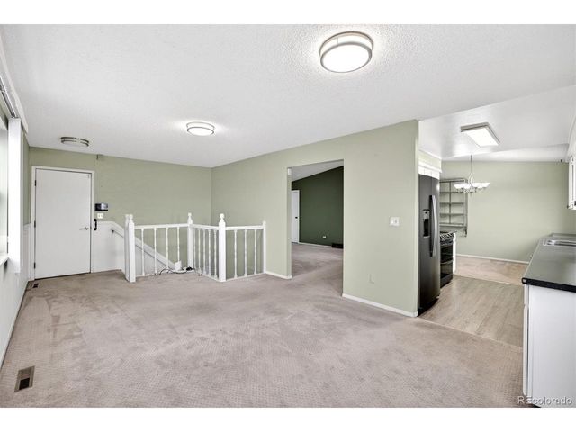 1013 Sable Blvd, Aurora, CO 80011