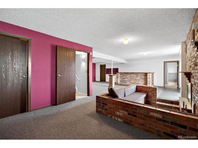 1013 Sable Blvd, Aurora, CO 80011