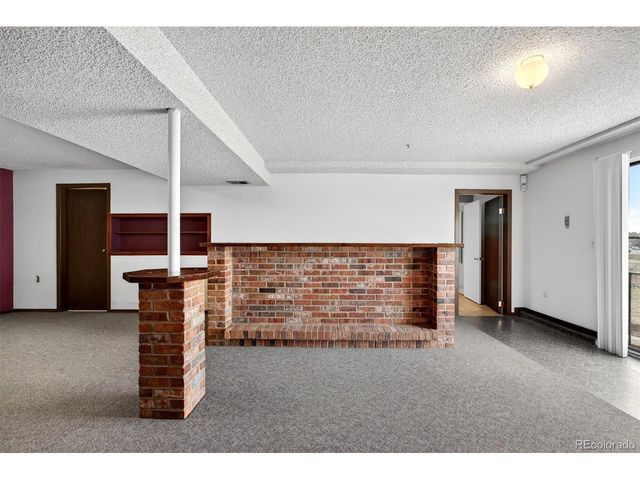 1013 Sable Blvd, Aurora, CO 80011