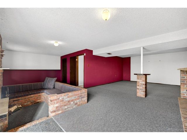 1013 Sable Blvd, Aurora, CO 80011